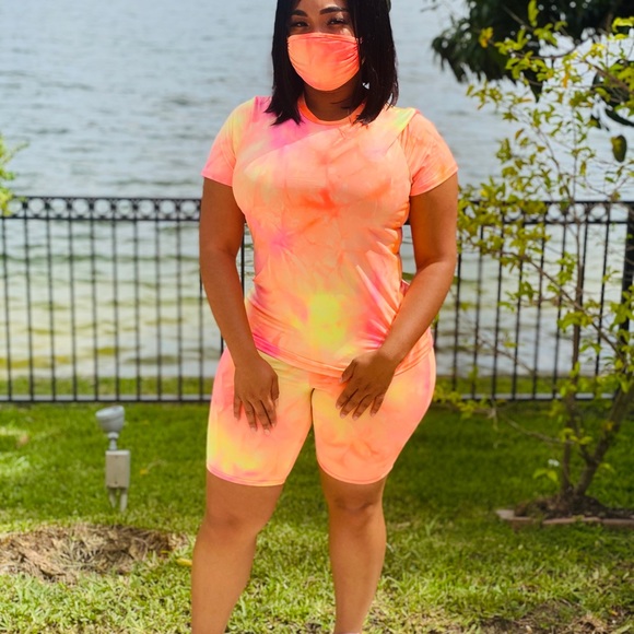 NWT HANGING-OUT MATCHING SET - Picture 2 of 3